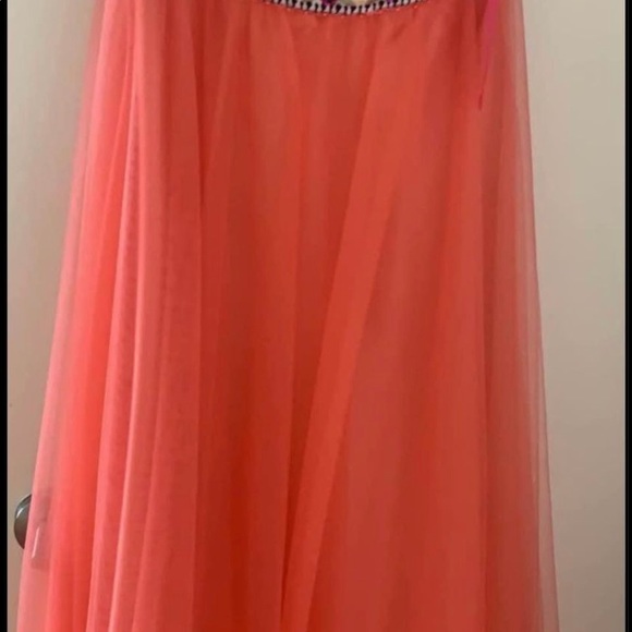 Prom Dress - Picture 5 of 10